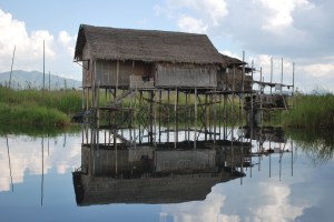 DSC_0963 Såhär bodde de i Inle Lake - Burma